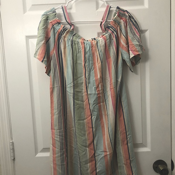 Off The Shoulder Striped Dress. - Picture 1 of 2